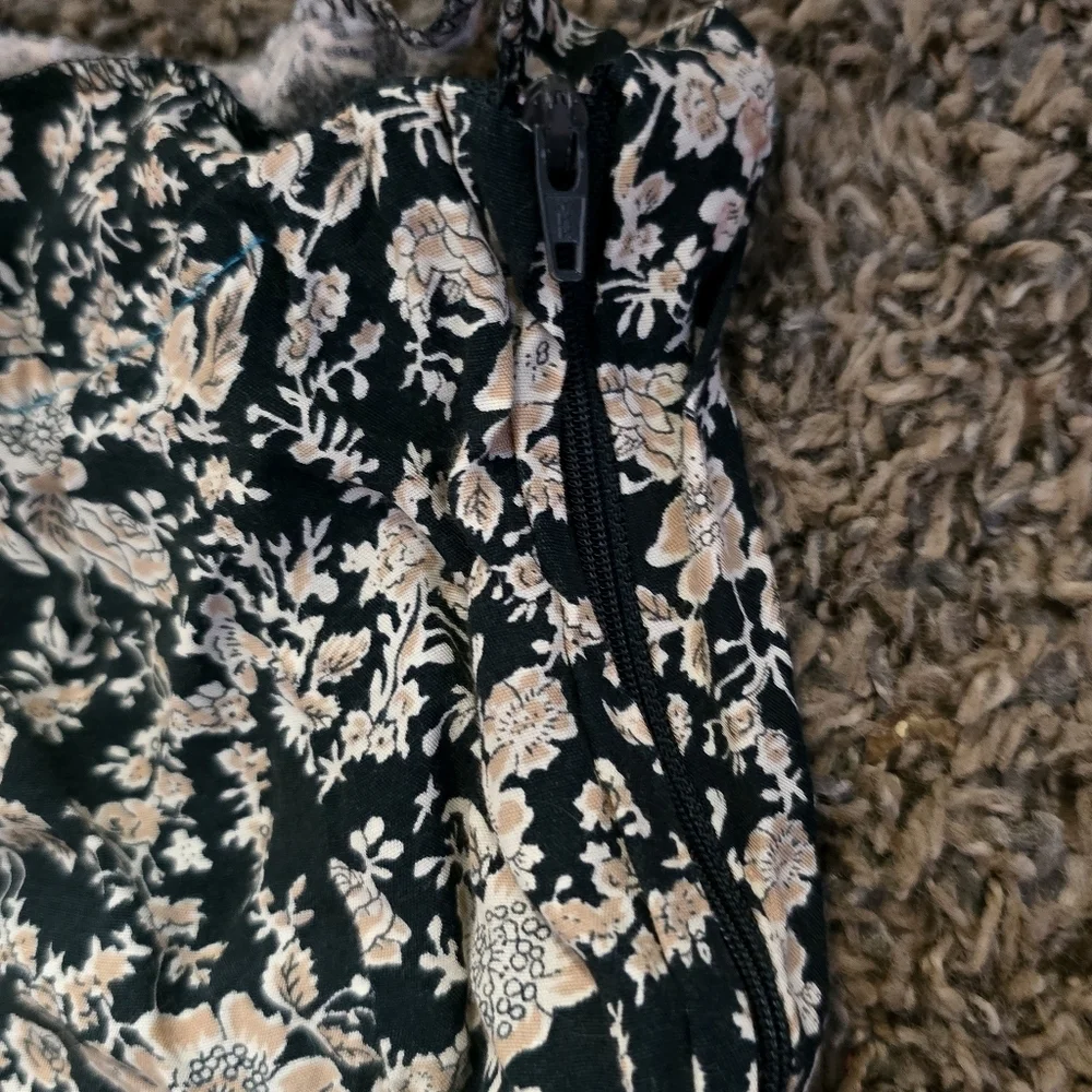 Vintage Rampage Black Ditsy Floral Ruffle Mini Skirt Size Small
